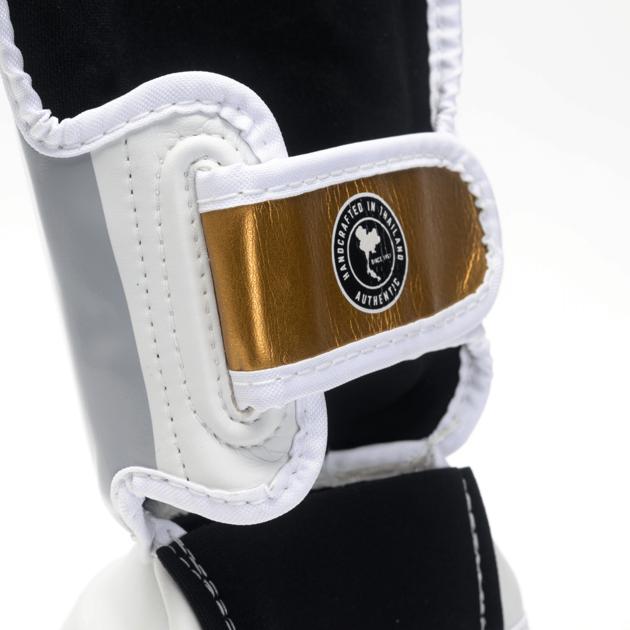 Windy x Joya - Proline Shin Guard - White/Gold - Windy Fight Gear B.V.
